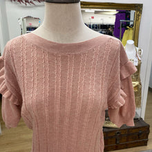 Load image into Gallery viewer, RW&amp;CO knit top S

