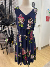 Load image into Gallery viewer, Tommy Hilfiger floral dress NWT 12
