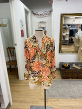 Load image into Gallery viewer, Ralph Lauren ruffle top Sp
