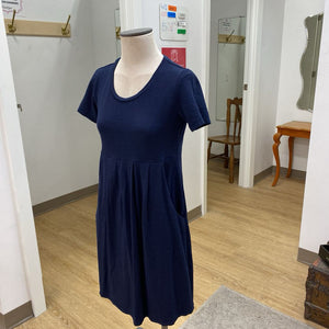 Pure Essence dress XS (Made In Canada)