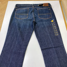 Load image into Gallery viewer, Lucky Brand Zoe bootcut jeans 6 NWT
