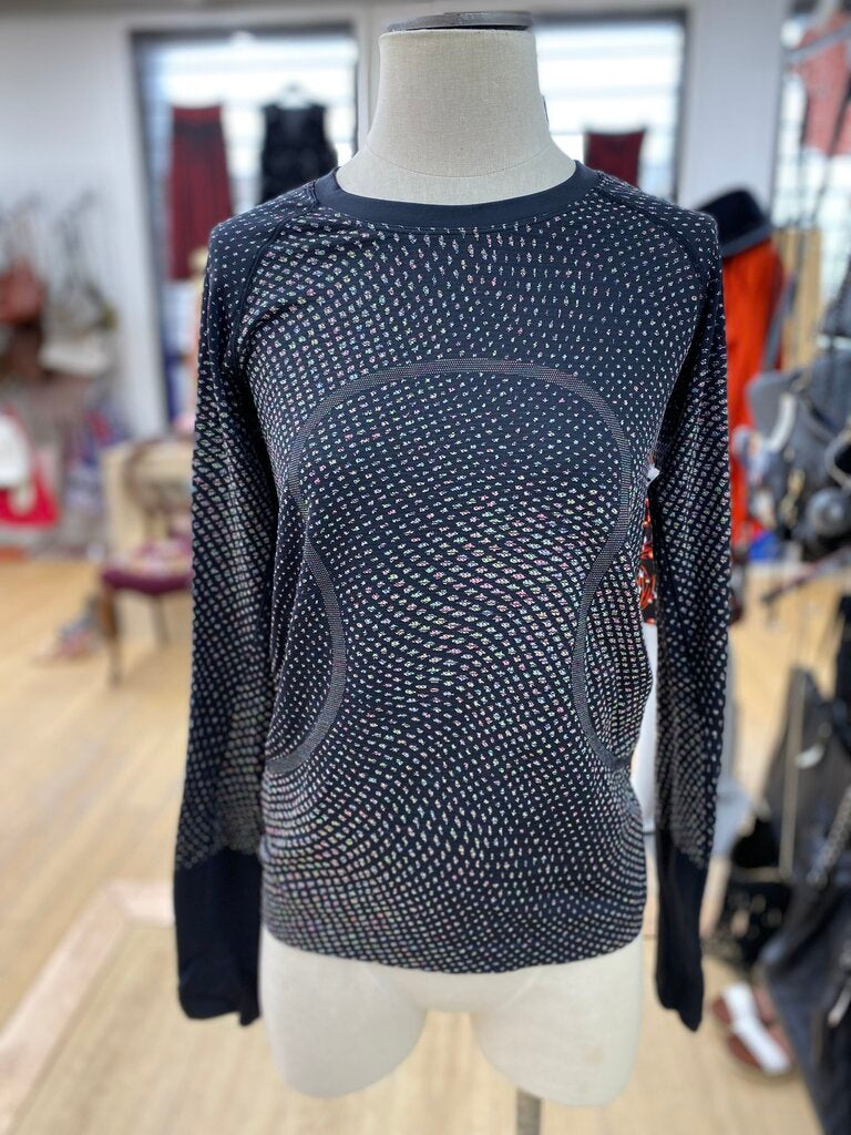 Lululemon stretchy long sleeve top 8