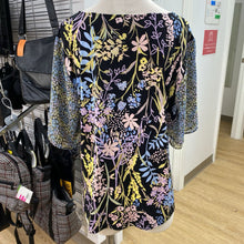 Load image into Gallery viewer, Calvin Klein multi print top XL
