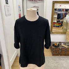 Load image into Gallery viewer, Club Monaco top S
