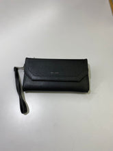 Load image into Gallery viewer, Matt &amp; Nat wallet clutch
