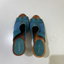 Load image into Gallery viewer, Nine West studded clogs 8
