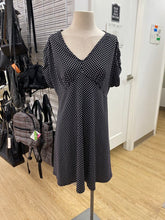 Load image into Gallery viewer, Laura polka dots dress XLp
