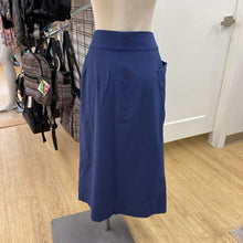 Load image into Gallery viewer, Custom Made Skirt 6-8
