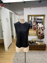 Load image into Gallery viewer, Dynamite pleather top S
