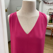 Load image into Gallery viewer, Babaton tank top M
