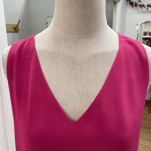 Load image into Gallery viewer, Babaton tank top M
