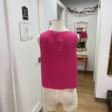 Load image into Gallery viewer, Babaton tank top M
