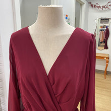 Load image into Gallery viewer, EVA mother of the bride dress XXL/16

