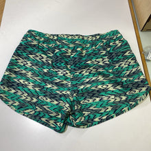 Load image into Gallery viewer, The North Face shorts L
