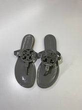 Load image into Gallery viewer, Tory Burch patent slides 10
