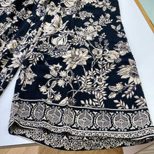 Load image into Gallery viewer, Angie flowy pants L
