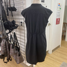 Load image into Gallery viewer, arcteryx sporty dress L
