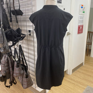 arcteryx sporty dress L