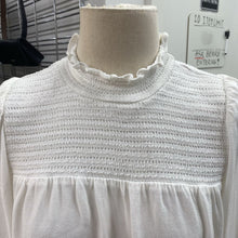 Load image into Gallery viewer, Wilfred smocked top M
