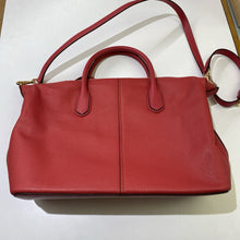 Load image into Gallery viewer, Michael Kors pebbled leather handbag
