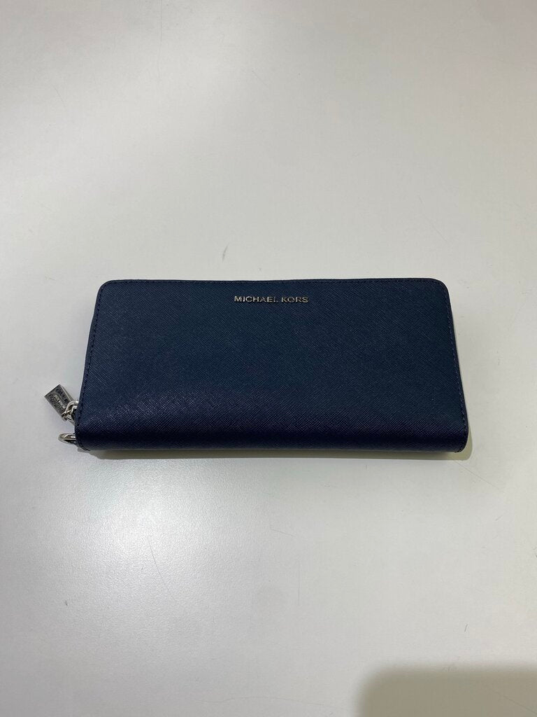 Michael Kors full zip wallet