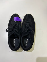 Load image into Gallery viewer, Tretorn suede sneakers 8

