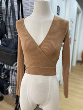 Load image into Gallery viewer, Wilfred ribbed knit top NWT XS
