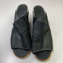 Load image into Gallery viewer, Sorel Joanie wedge mules 9
