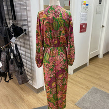 Load image into Gallery viewer, Flying Tomato satiny dress L
