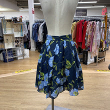 Load image into Gallery viewer, French Connection linen/cotton skirt 4
