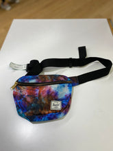 Load image into Gallery viewer, HERSCHEL SUPPLY CO bum bag

