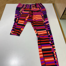 Load image into Gallery viewer, Nike Sportswear leggings S NWT
