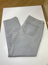 Load image into Gallery viewer, Talbots Simply Flattering 5-Pocket jeans 14
