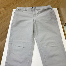 Load image into Gallery viewer, Talbots Simply Flattering 5-Pocket jeans 14
