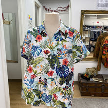 Load image into Gallery viewer, Tommy Bahama Disney linen top M
