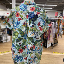Load image into Gallery viewer, Tommy Bahama Disney linen top M
