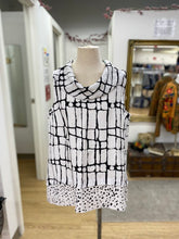 Load image into Gallery viewer, Habitat tunic L

