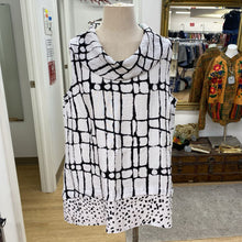 Load image into Gallery viewer, Habitat tunic L
