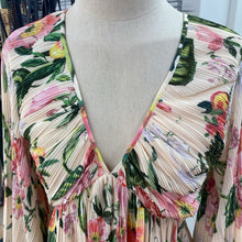Load image into Gallery viewer, H&amp;M pleated floral dress S
