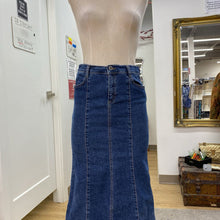 Load image into Gallery viewer, Mavi Long Mermaid vintage denim skirt XS
