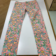 Load image into Gallery viewer, Lilly Pulitzer jeans 00
