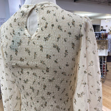 Load image into Gallery viewer, Twik/Simons ruched top M

