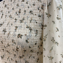 Load image into Gallery viewer, Twik/Simons ruched top M
