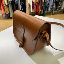 Load image into Gallery viewer, Dust leather crossbody
