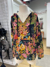 Load image into Gallery viewer, Johnny Was light hoody S
