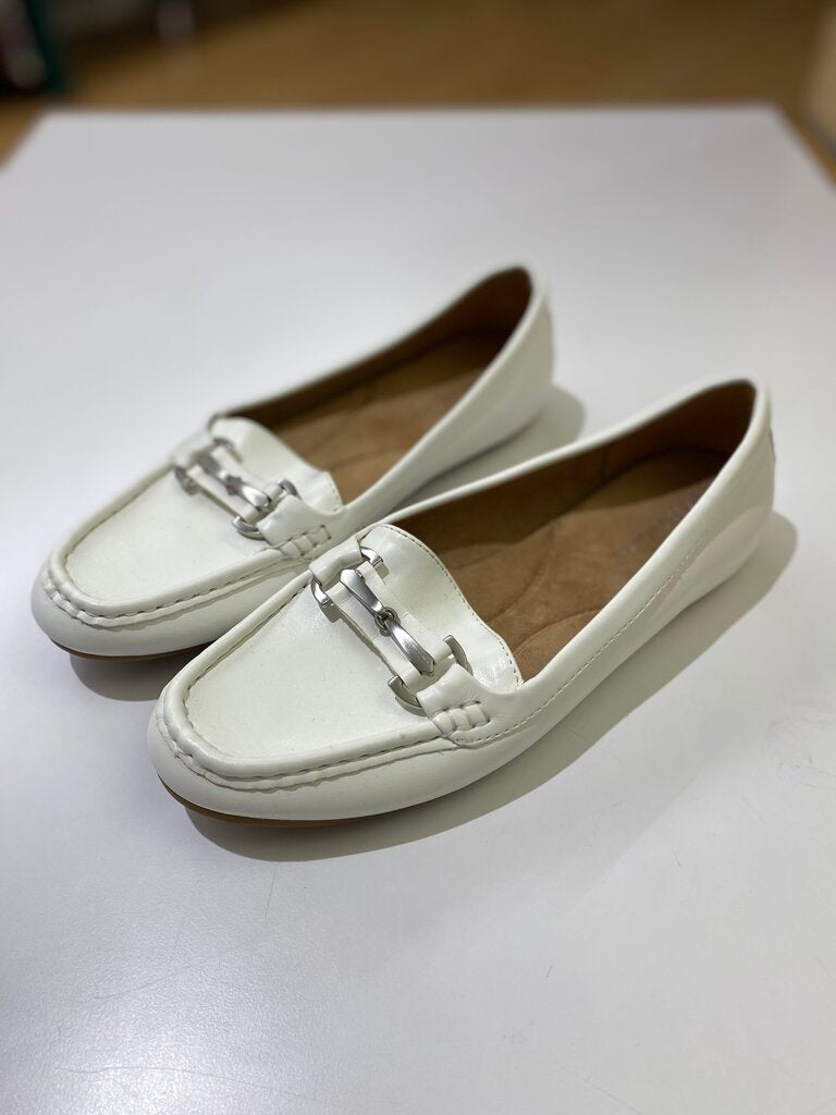 Aerosoles moccasins 8.5