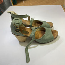 Load image into Gallery viewer, EL Natura Lista sandals 39
