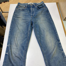 Load image into Gallery viewer, Denim Forum The Arlo High Rise Straight jeans 27
