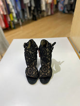 Load image into Gallery viewer, Laurence Dacade Lace sandals 38
