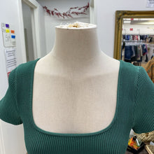 Load image into Gallery viewer, Babaton ribbed top S
